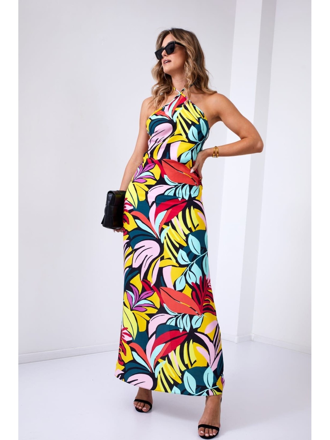 Patterned maxi dress tied around the neck, black 110595 - Online store - Boutique